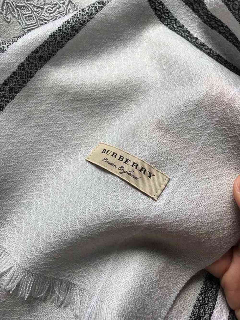 B**rry scarf